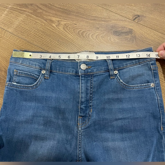 Free People Shark Bite Distressed Ripped Skinny Ankle Jeans Raw Hem 25” W 28” - Picture 8 of 10